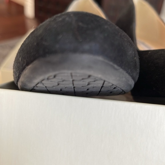 L.L. Bennett suede Sersha pumps - Picture 7 of 16